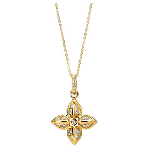 louis vuitton flower necklace.